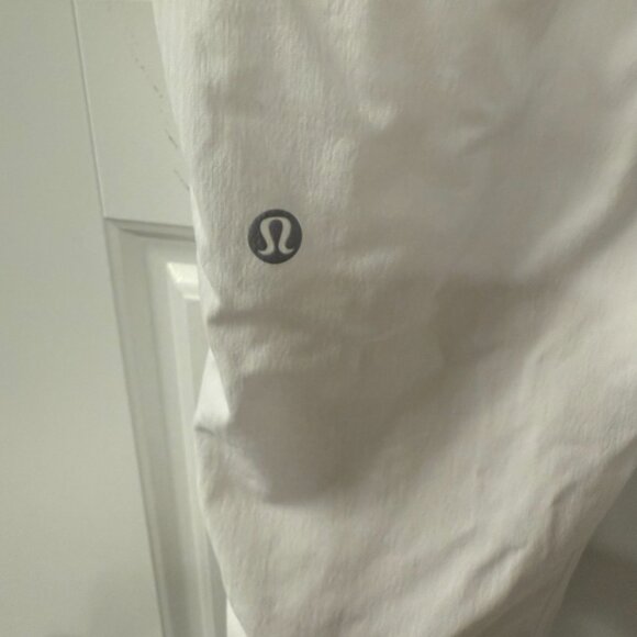Lululemon Dance Studio Mid-Rise Cropped Pant White (Lined ) - Size 4 - Picture 4 of 9